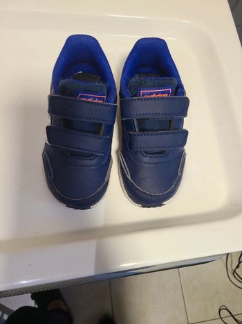 Baskets adidas taille 23