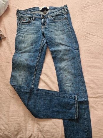 Jean hollister 26/31