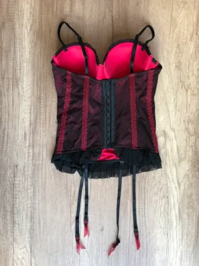 Bustier - photo numéro 2