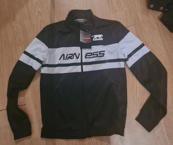 Veste airness neuve 12 ans