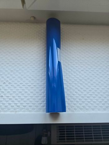 Film adhesif permanent bleu pour machine de découpe