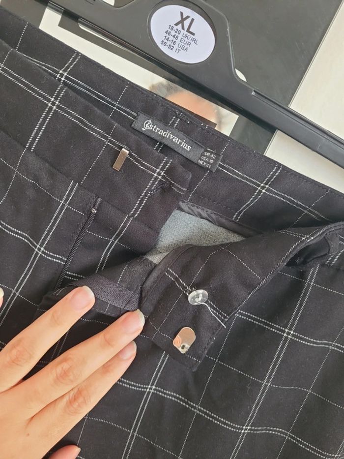 Pantalon pince a carreaux - photo numéro 4