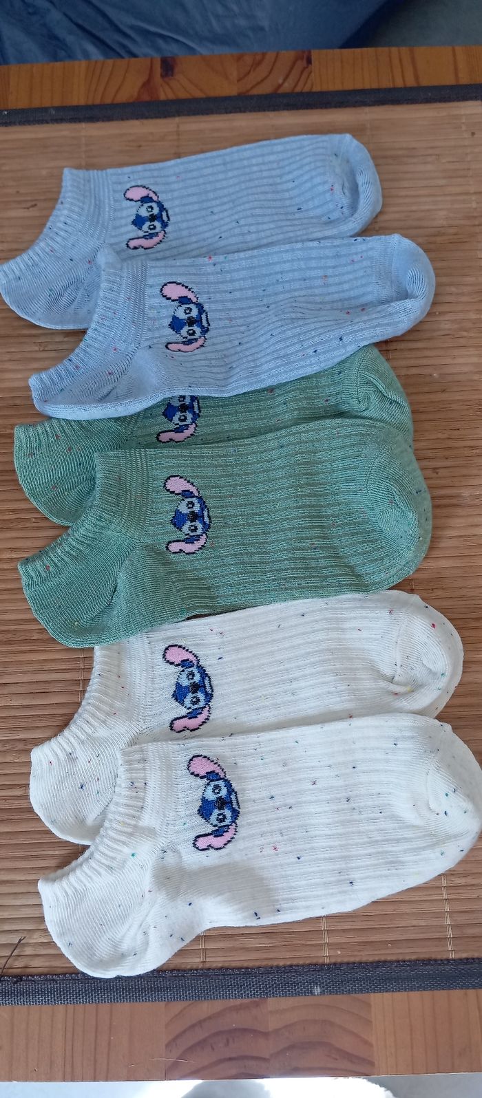Lot 3 paires Socquettes stitch taille 33-34 - photo numéro 2