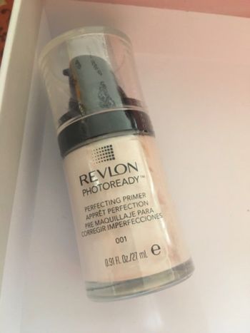 Base de maquillage perfectrice  Revlon neuve