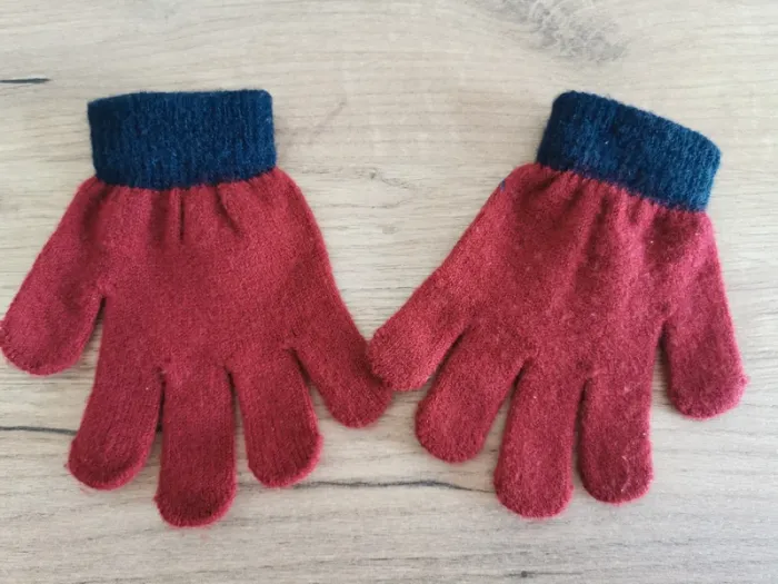 Gants spiderman 5/6 ans - photo numéro 3