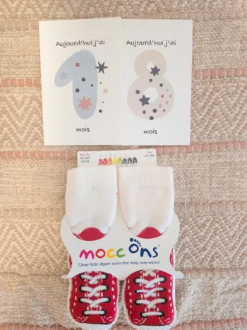 Chaussons semelle cuir neufs 12 - 18 mois
