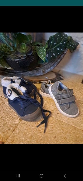 Lot de 2 paires de chaussures garçon 21