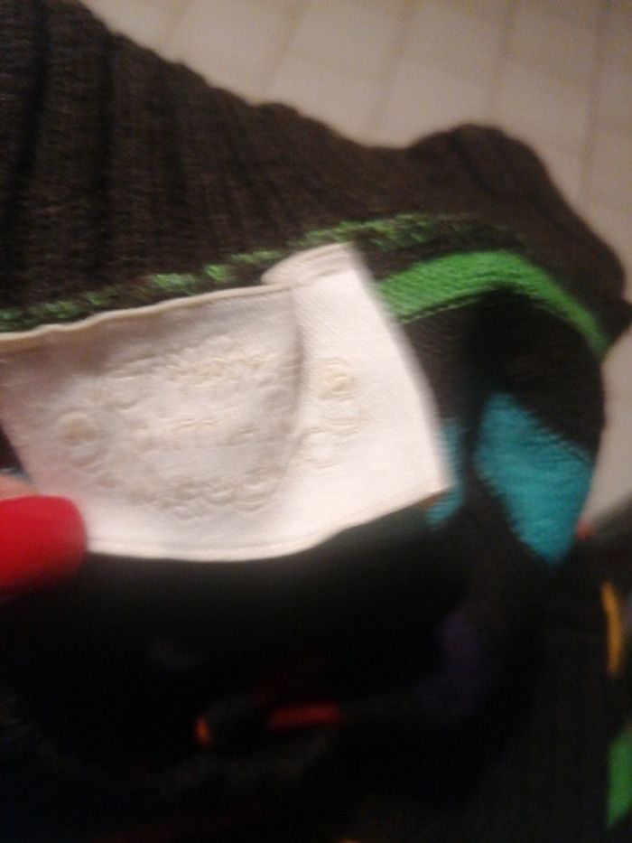 Pull taille s - photo numéro 3