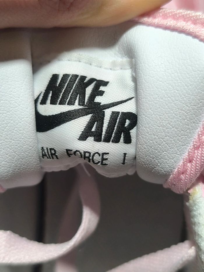 Baskets Nike air force one lx foam rose pointure 38.5 neuves sans boîte - photo numéro 8