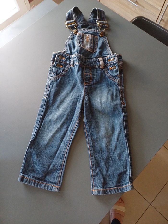 Jean et salopette 18 mois - photo numéro 3