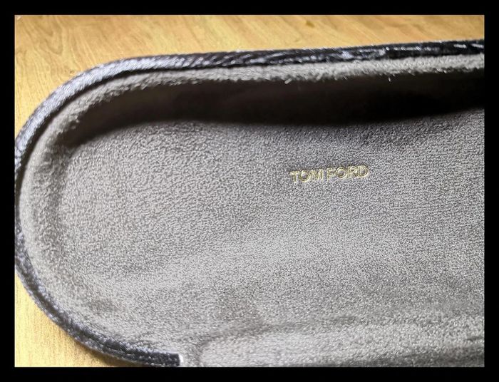Étui à lunettes Tom Ford Velours et daim coloris noir / NEUF - photo numéro 3