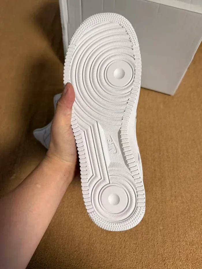 Nike Air Force 1 '07 Triple White - Taille 40 - photo numéro 4