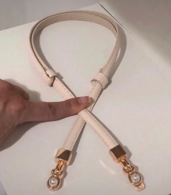 Ceinture fine chic couleur crème avec boucle dorée taille ajustable - photo numéro 3