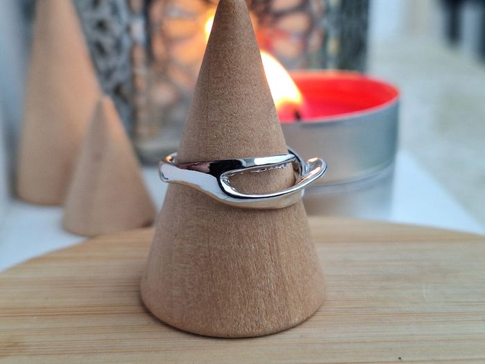 Bague ouverte argentée design futuristique goth en Acier Inoxydable Bague de fiançailles - photo numéro 4