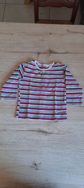Haut à rayure