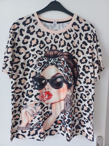 Tunique  femme  t 54 56 neuve