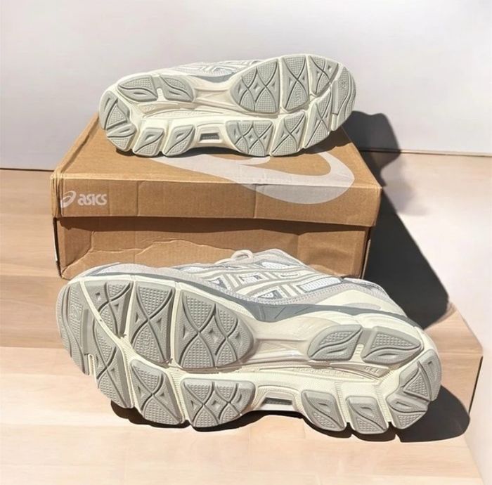 Asics gel nyc grise taille 37 - photo numéro 4