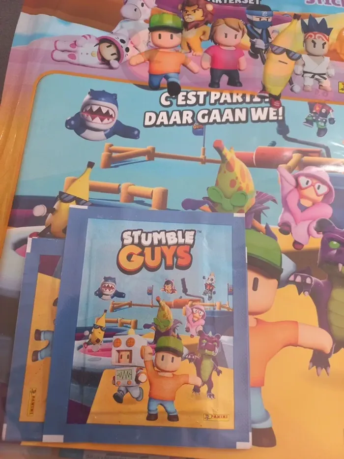 Pack stumble guys panini album + 18 stickers - photo numéro 3