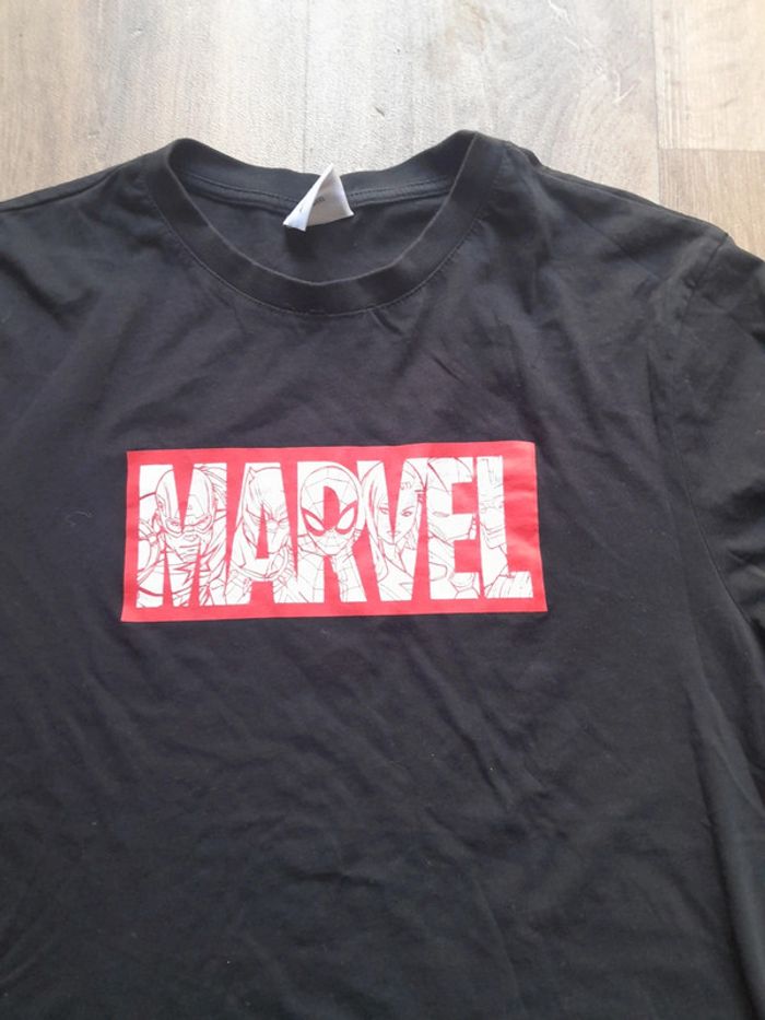 T-shirt Marvel -taille 40-L 💞 - photo numéro 2