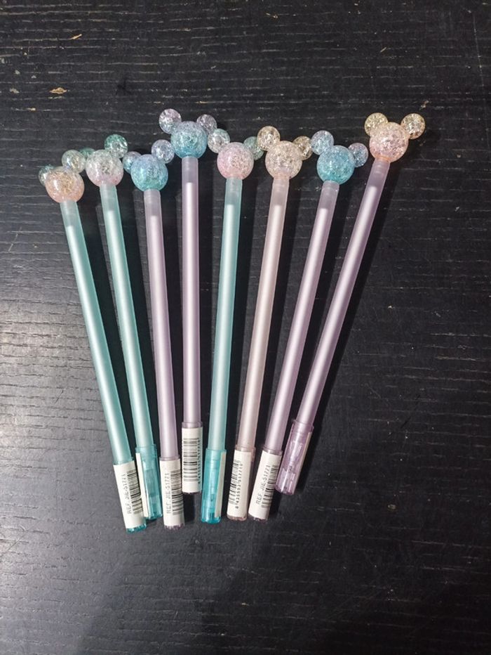 Lot 8 stylos