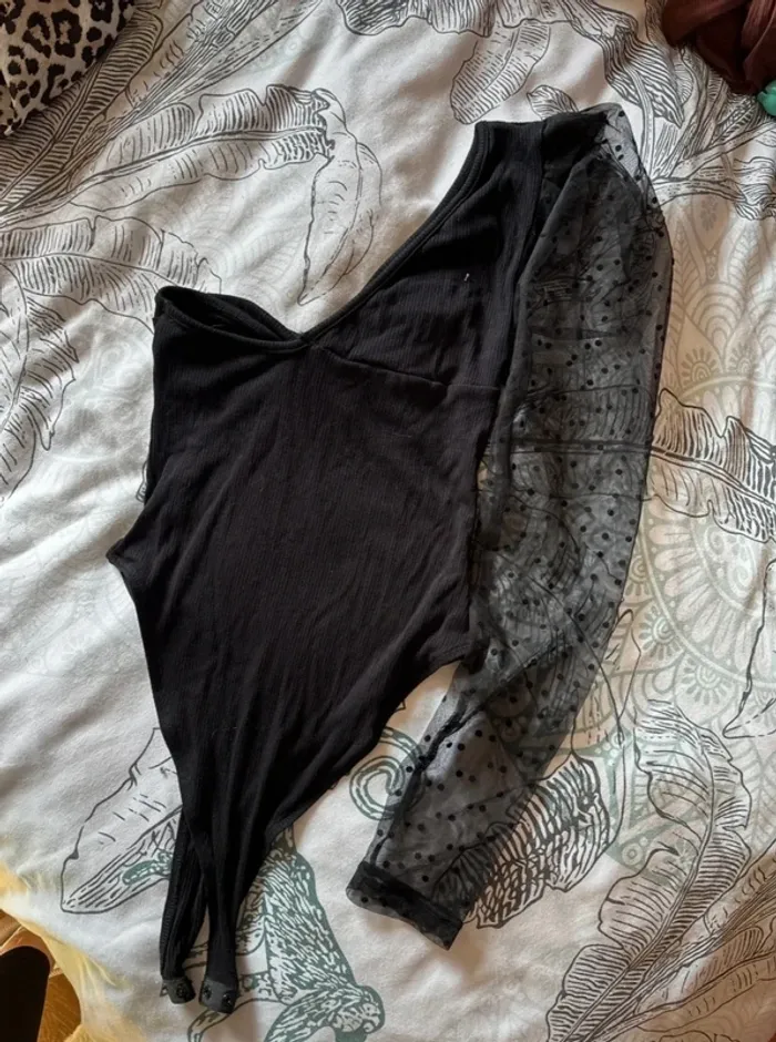Body string avec une manche transparente Shein - photo numéro 4