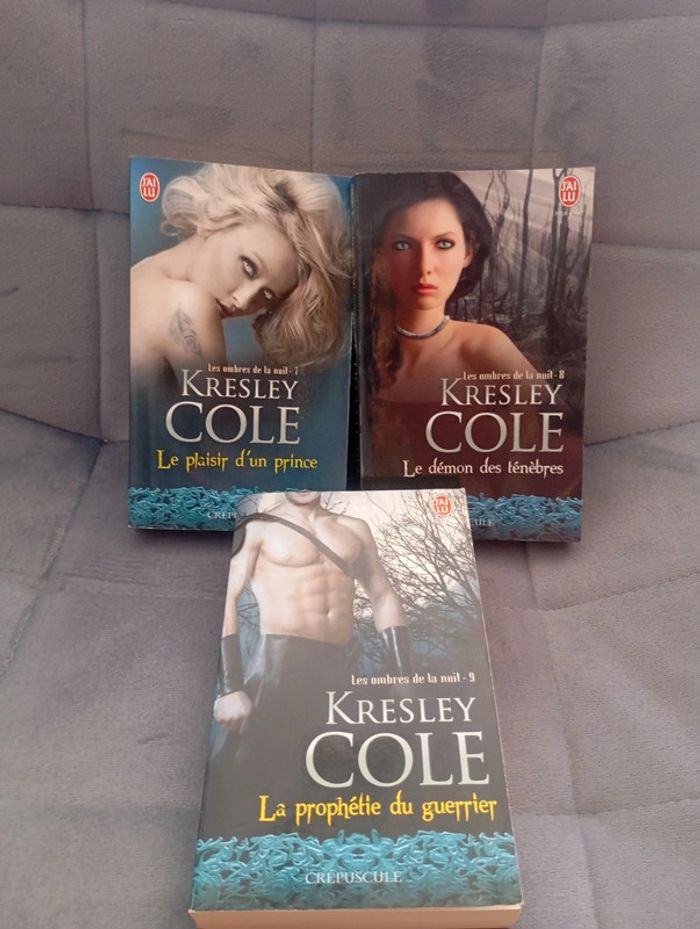 Les ombres de la nuit, tome 1 2 3 4 - 7 8 9 kresley cole - photo numéro 2