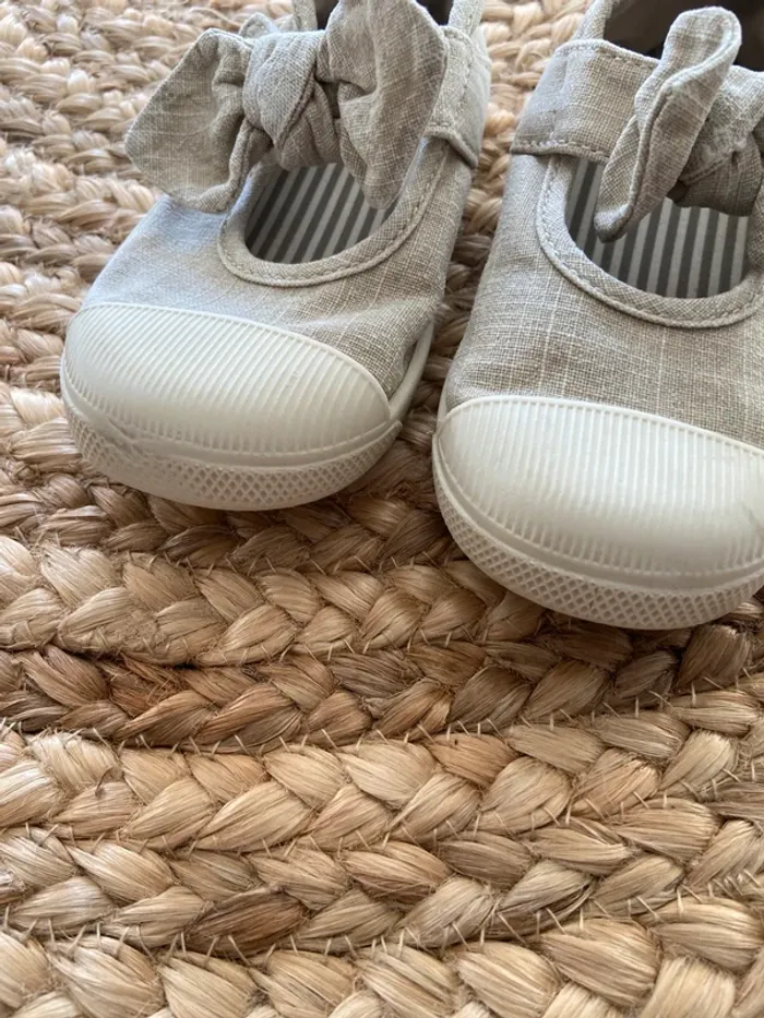 Chaussure Zara 23 - photo numéro 2
