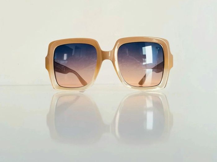 Lunette de soleil femme carrée beige dégradés uvprotection catégorie 2 - photo numéro 2