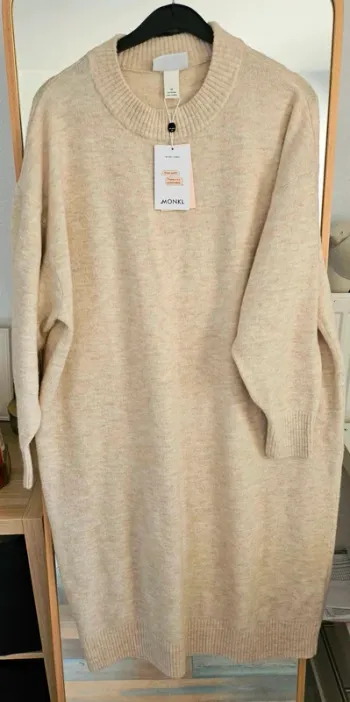 Robe pull beige monki avec laine neuve avec etiquette taille M