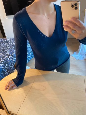 Pull col v femme bleu S Goa avec laine