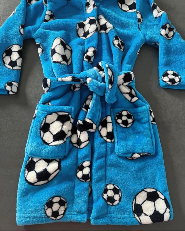 Peignoir neuf foot 5/6ans neuf - photo numéro 4