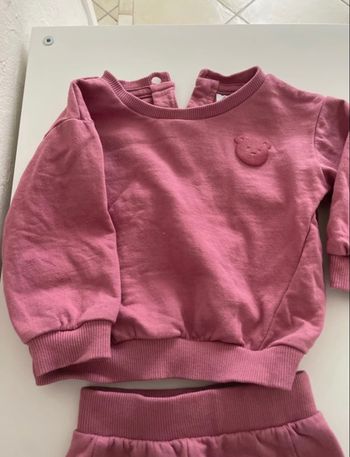 Ensemble pull et pantalon jogging 