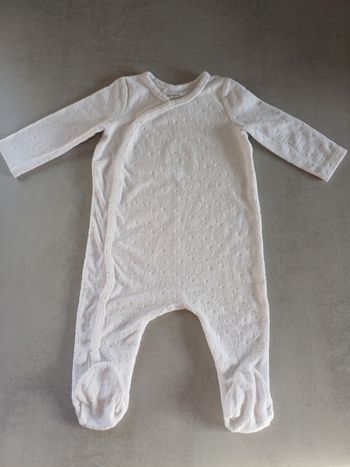 Dors bien / pyjama / grenouillère en velours, DPAM, 9 mois, mixte, très bon état, ouverture sur le devant
