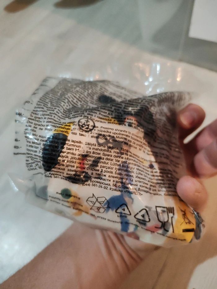 Figurine McDonald's Rio. - photo numéro 3