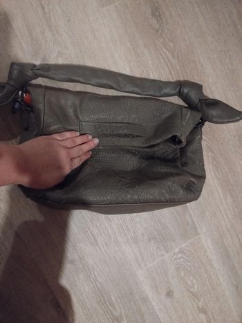 Sac moyen broderie fleurs multi rangement Desigual