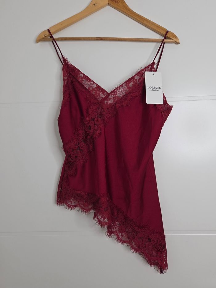 Top à bretelle bordeaux asymétrique