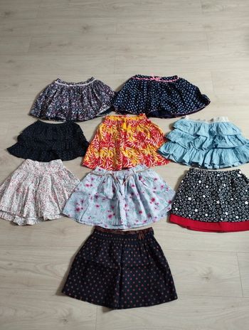 Lot de 9 jupes été taille 8 ans