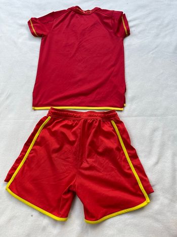 T-shirt et short foot 8 ans 