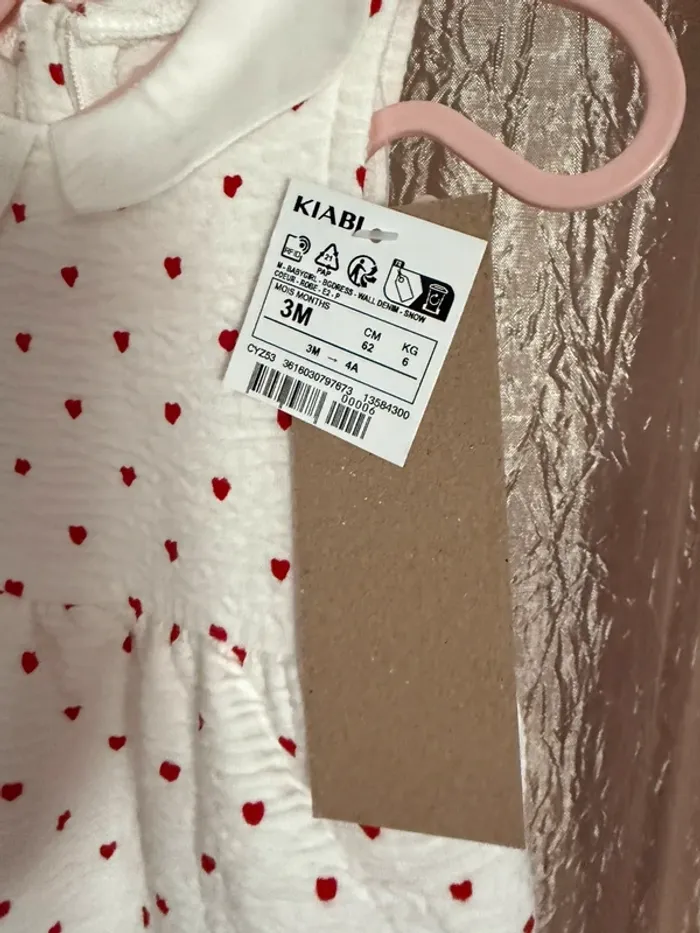 Robe neuve - photo numéro 2