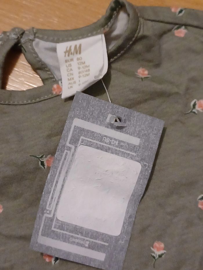 Haut manches longues H&M 9-12 mois - photo numéro 2