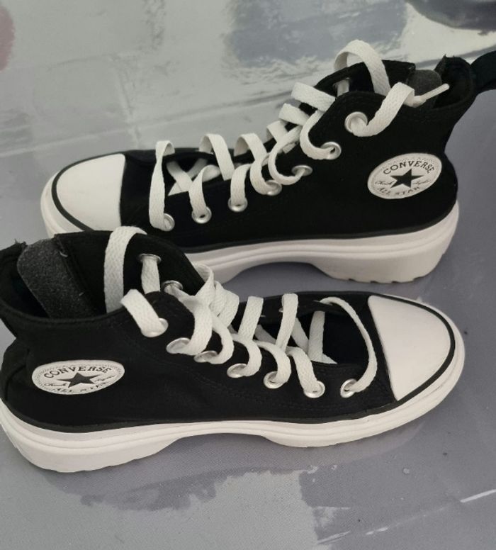 (Mises 1 fois👌!) 😍🤩🥰👌SUPERBES Baskets CONVERSES all star pointure 36 fille 🥰🤩😍👌