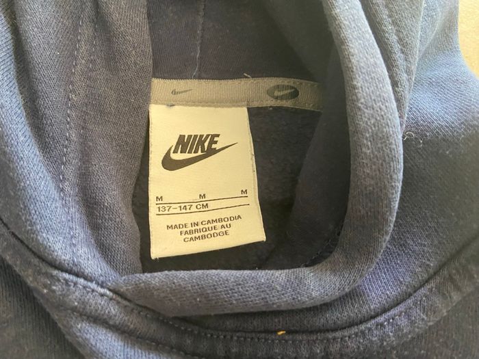 Sweat Nike 10 ans - photo numéro 2