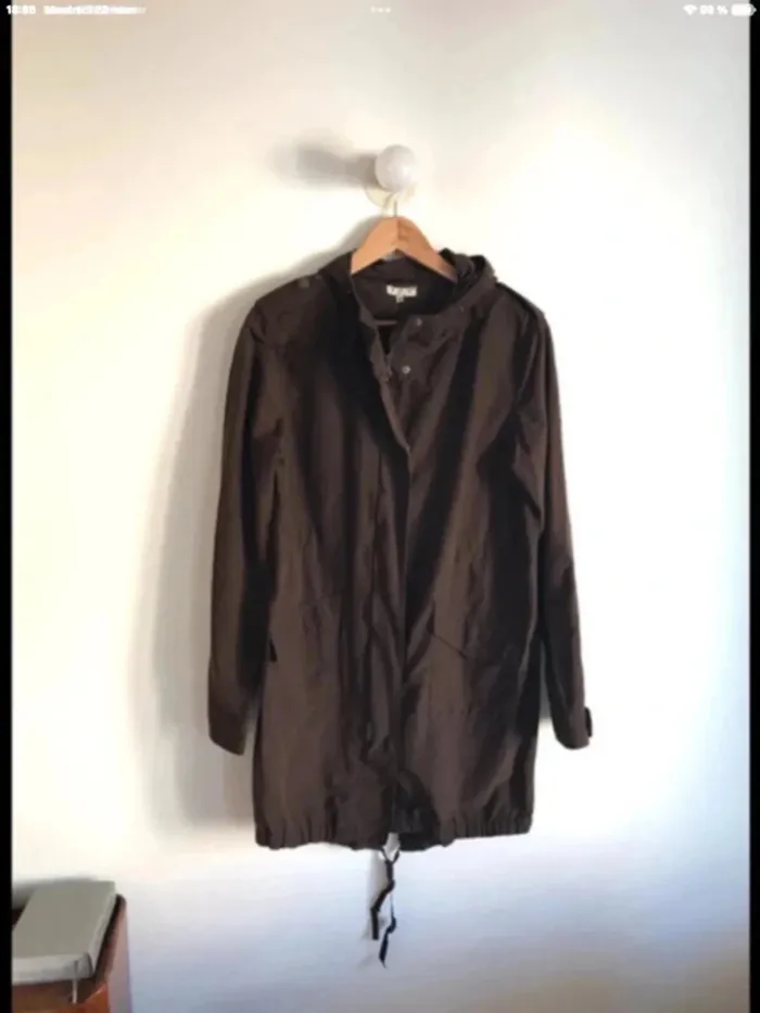 Veste légère marron à capuche Baba Nuki taille 40