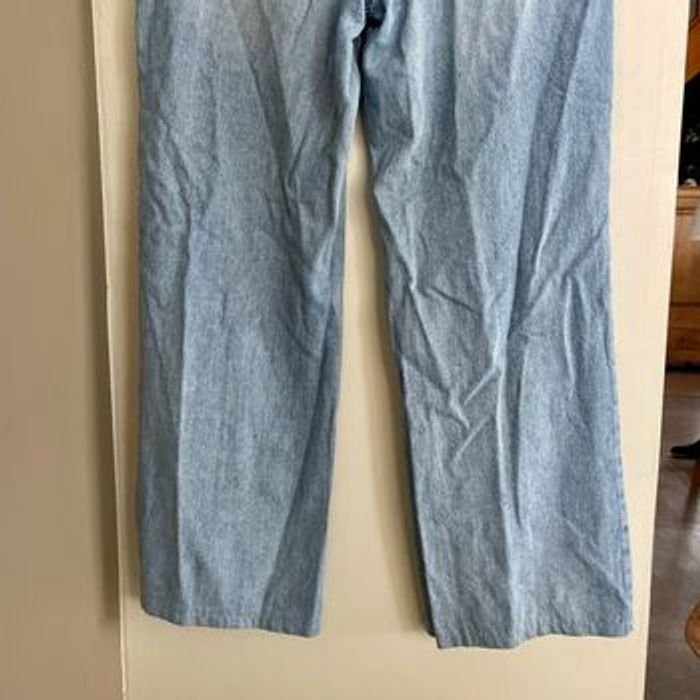 Jean droit bleu clair effet usé Stradivarius taille 42 (L), 100% coton, made in Cambodia V071 - photo numéro 6