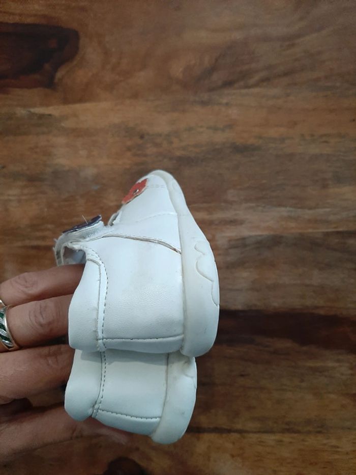 Chaussures taille 21 - photo numéro 3