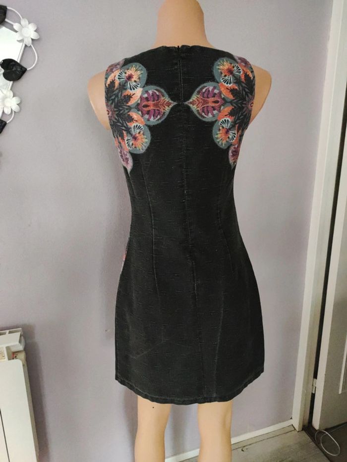 Robe Desigual taille 38 - photo numéro 4