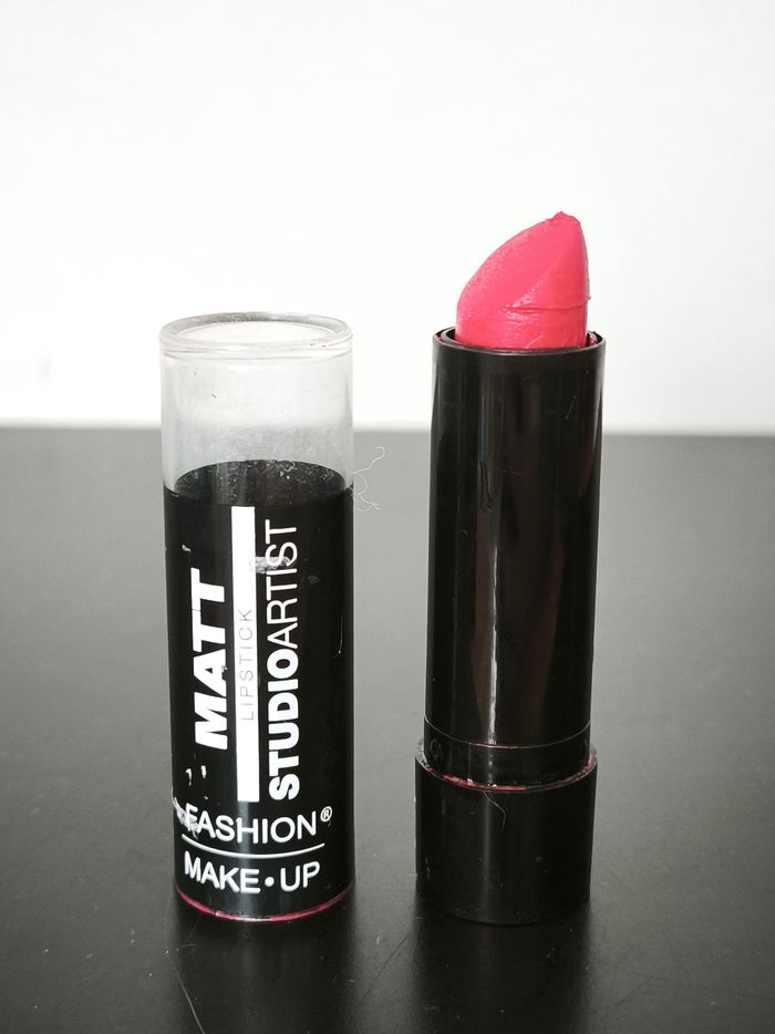 Rouge à lèvres - photo numéro 1