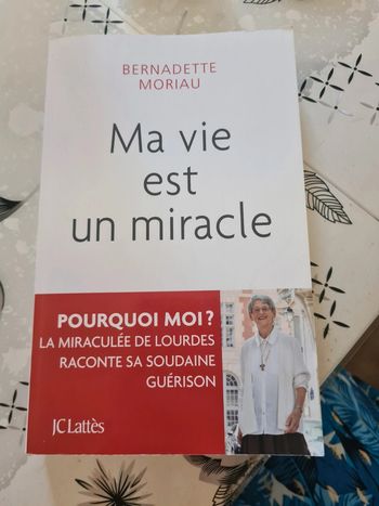 Livre ma vie est un miracle neuf