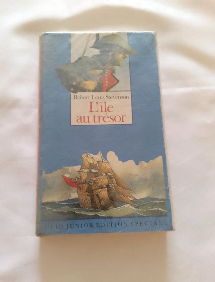 Livre l'île au trésor