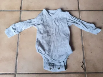 Body bleu clair 1 mois